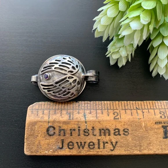 Sterling Amethyst Locket Diffuser - Picture 11 of 12